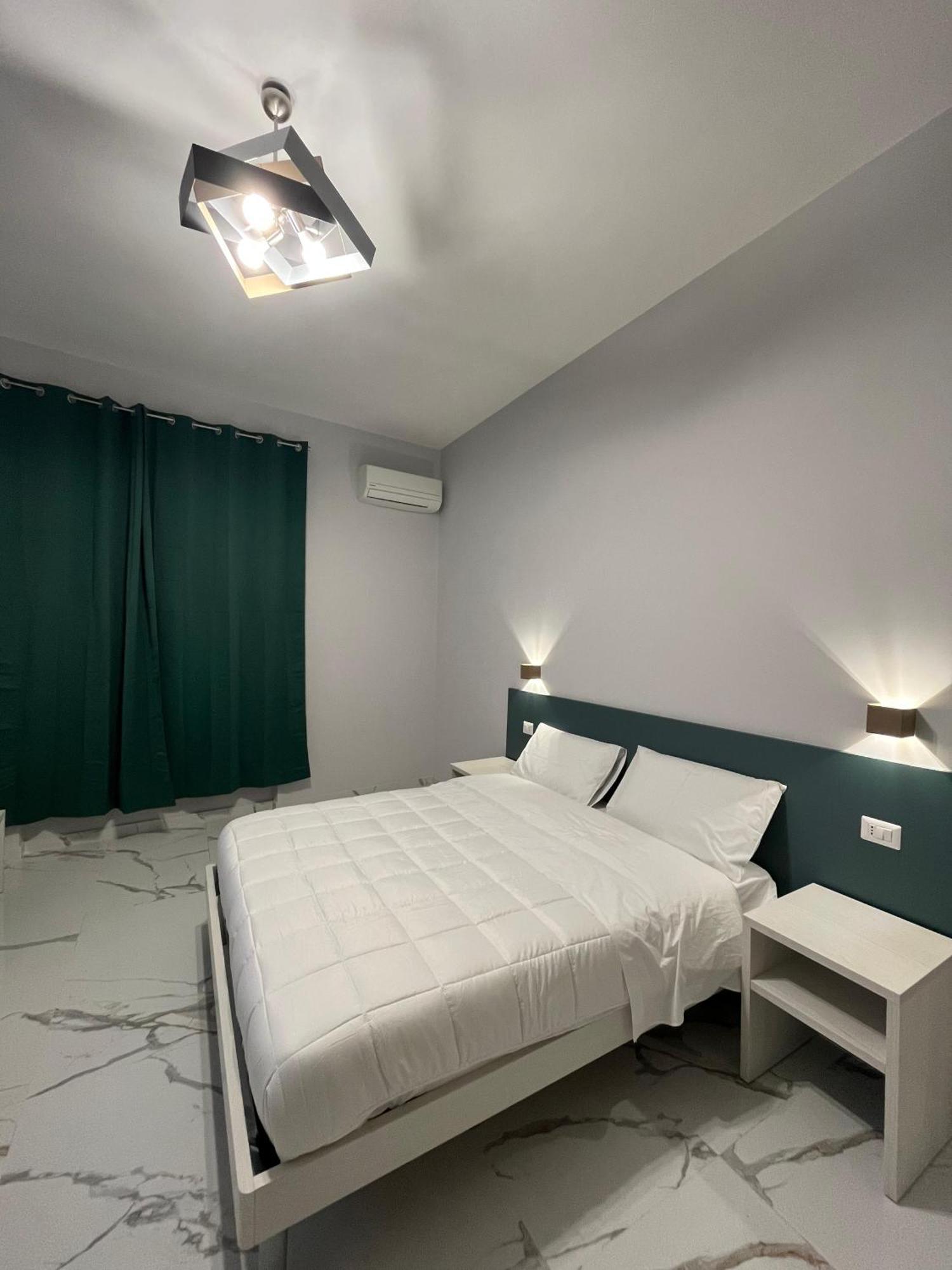 B&B Cadifra Portapiccola Naples Exterior photo