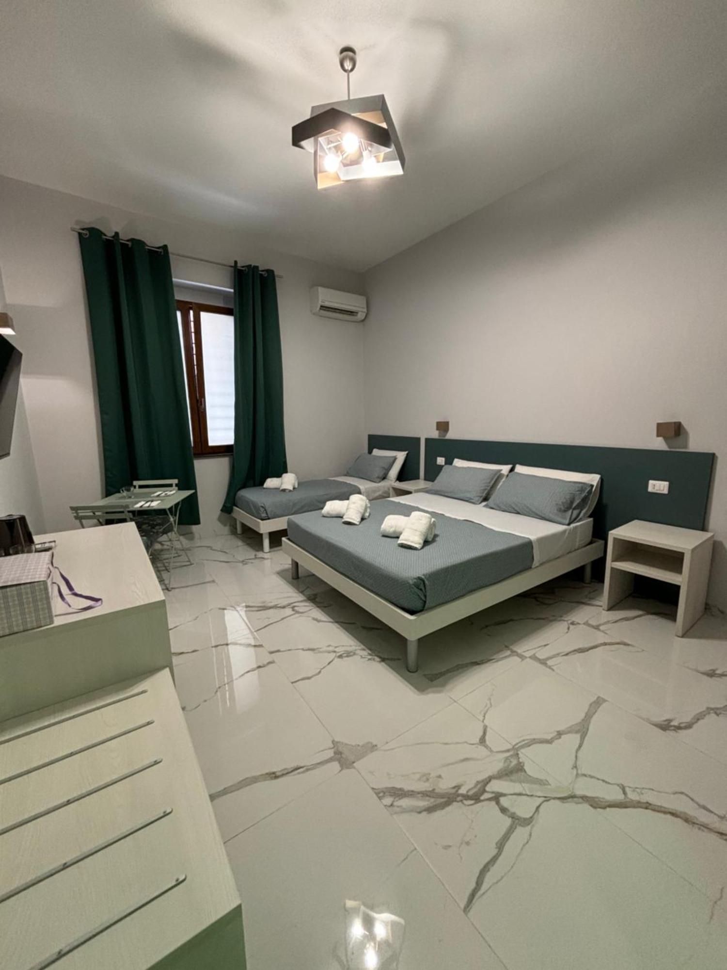 B&B Cadifra Portapiccola Naples Exterior photo